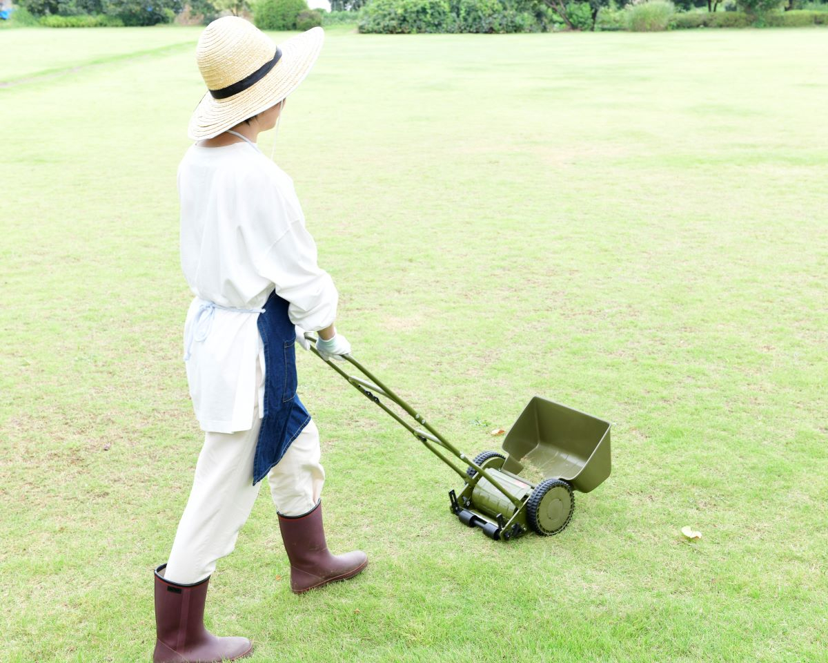 商品情報_手押し芝刈り機 刈る刈るモア | 山善の商品情報サイト | YAMAZEN BOOK