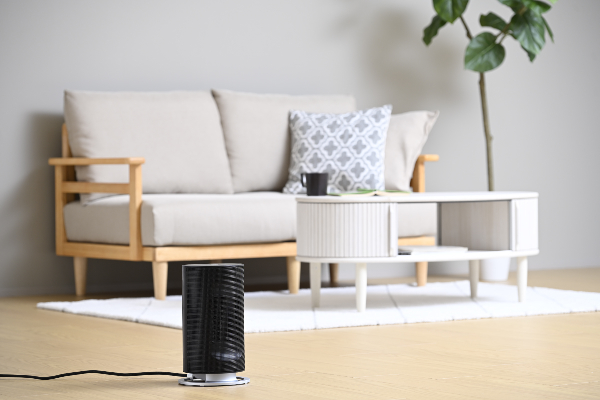 リピーター様みく様御まとめ御購入品 CH-T1832 人感センサー付 ミニセラミックヒーター | THREEUP公式