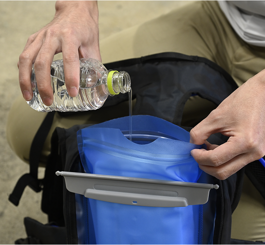 凍った専用ボトル