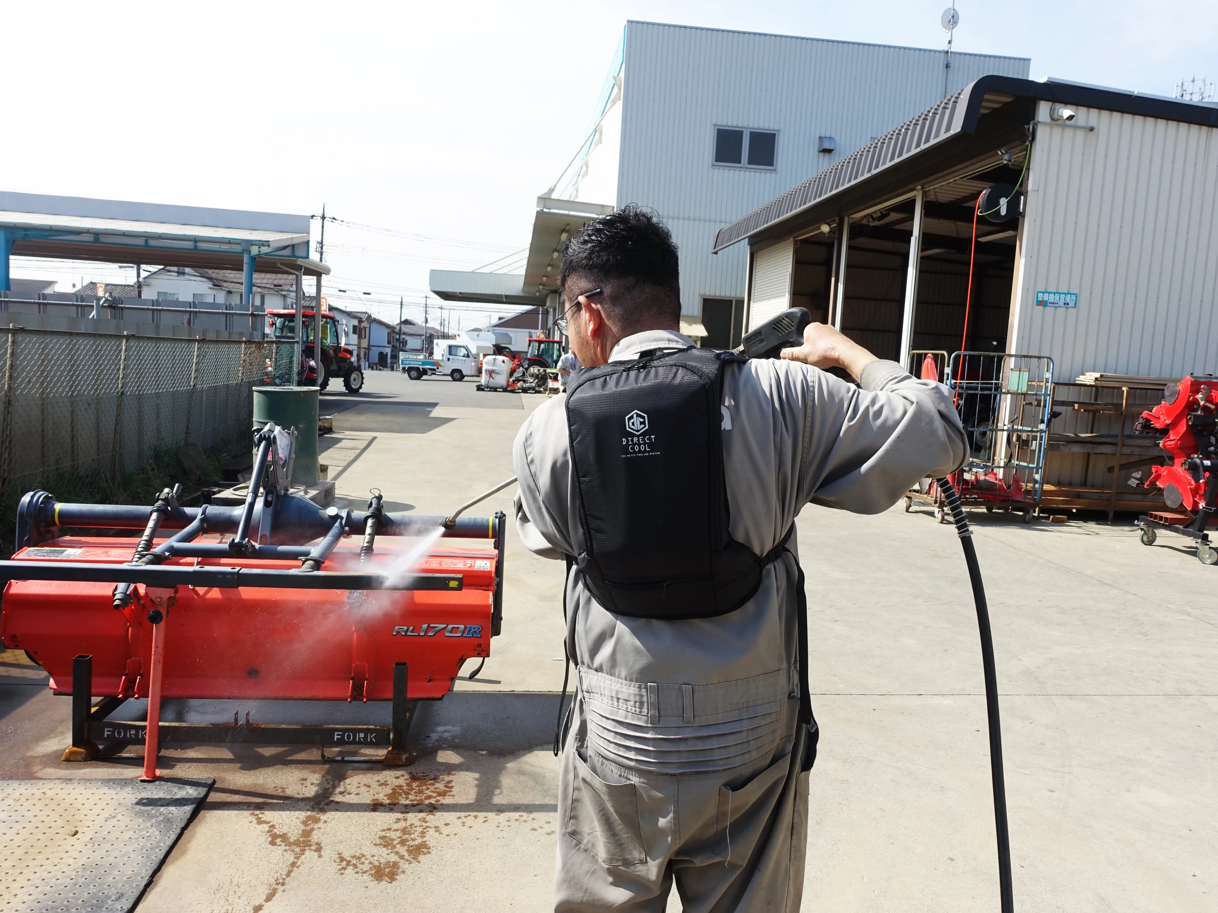 屋外での着用シーン